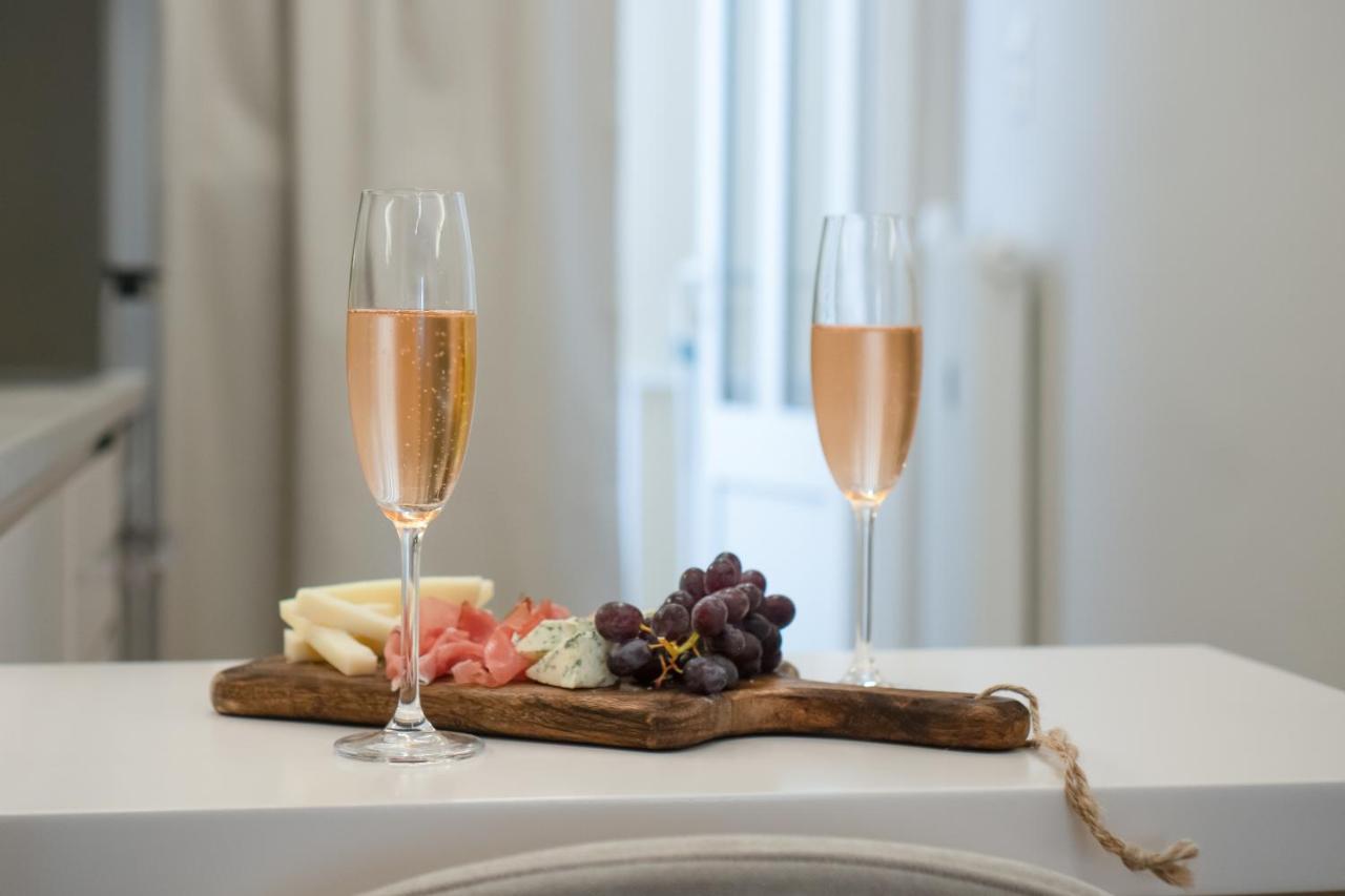 Elegant Suite - Pireo Esterno foto